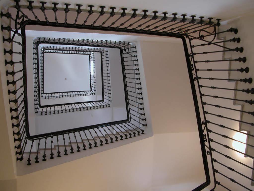 Grand Hotel Des Ambassadeurs Menton Exteriér fotografie